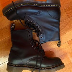 COPY - Doc Martens women’s boot